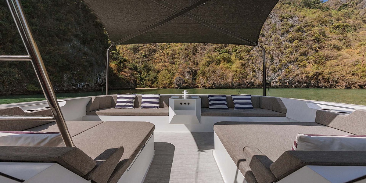 Аренда моторного катамарана Prada 50 на Пхукете